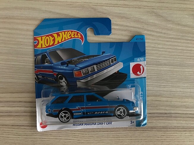 Hot Wheels Nissan maxima drift car