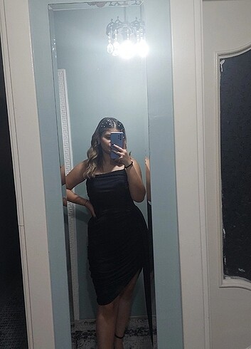 Siyah kısa abiye 