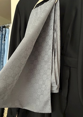 Gri Drapeli Kadın Şal - Görsel 3