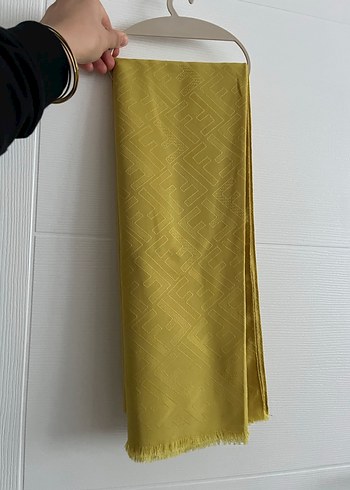 Sarı Parlak Kadın Bohem Drapeli Şal - Görsel 3