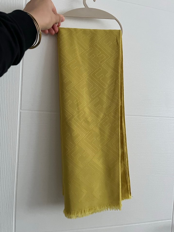Sarı Parlak Kadın Bohem Drapeli Şal - Görsel 3