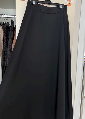 Drapeli Siyah Uzun Kadın Etek - Görsel 2