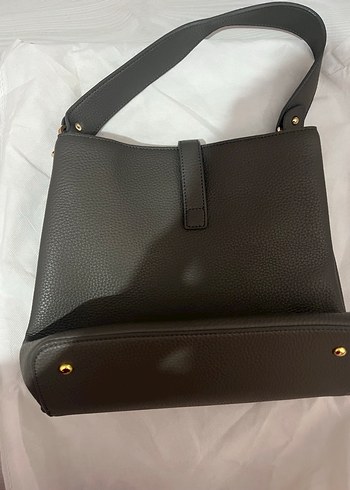 Klasik Şıklıkta Gri Deri Kadın Çanta - Görsel 2