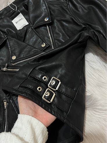 xl Beden BERSHKA deri ceket