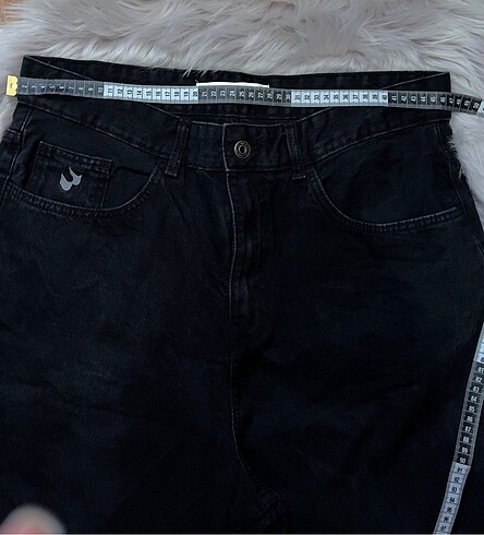 44 Beden siyah Renk BERSHKA loose fit baggy jean