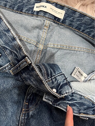 44 Beden BERSHKA loose fit baggy jean