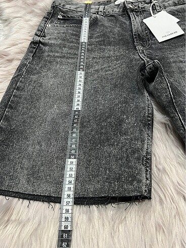 m Beden Pull and bear Bermuda