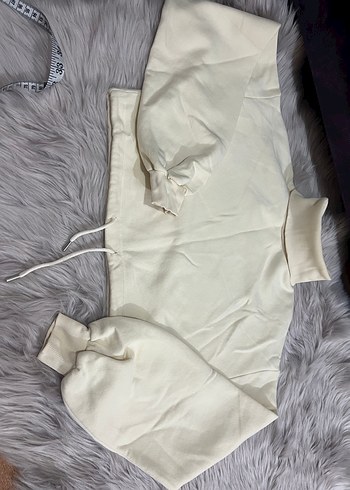 Beyaz Boğazlı Kadın Sweatshirt