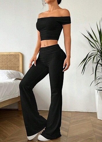 Bershka Flare tayt crop takım