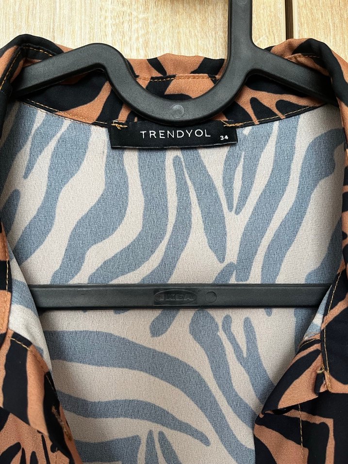 Kahverengi Zebra Desenli Kadın Gömlek - Görsel 3