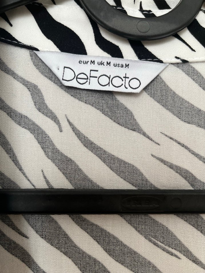 Zebra Desenli Uzun Kollu V Yaka Kadın Gömlek - Görsel 3