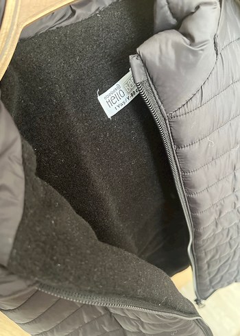 Siyah Erkek Çocuk Kapitone Mont - Görsel 2