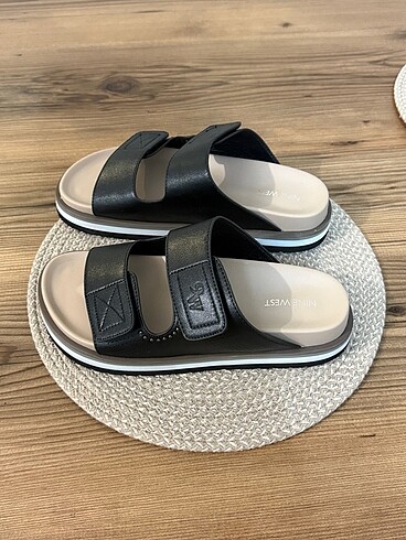Nine West Nine West terlik