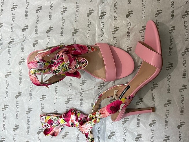 Nine west