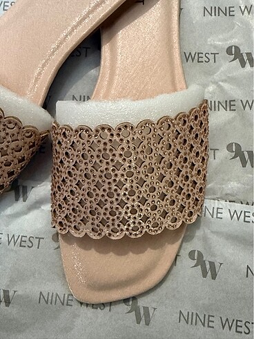 Nine West Nine west