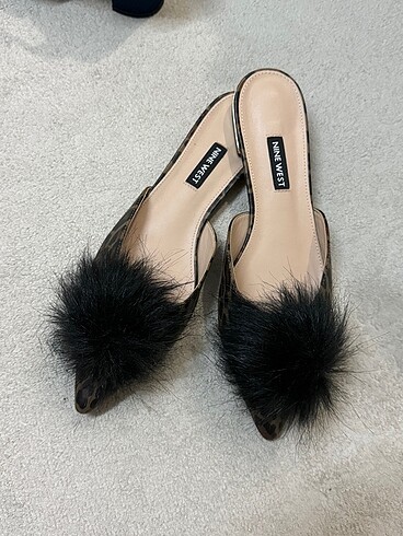 Nine west