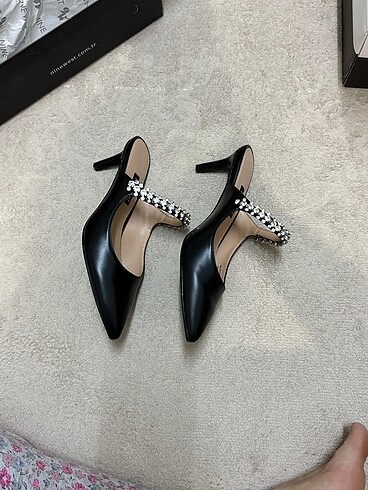 37 Beden siyah Renk Nine west