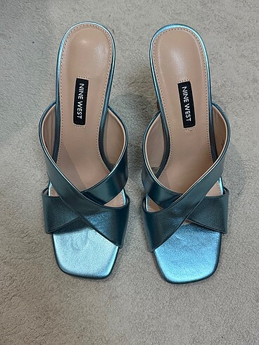 Nine west