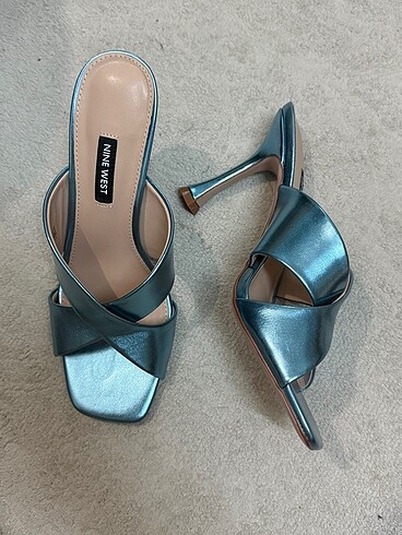 Nine West Nine west