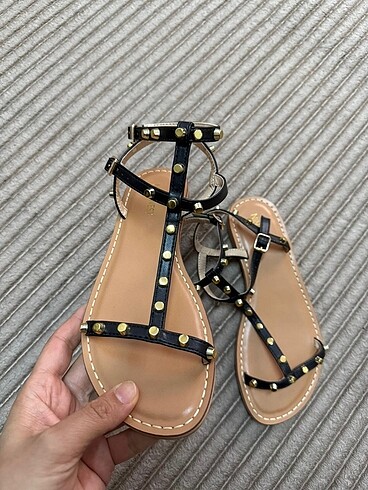 Nine west