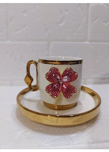 Pembe Yonca Model Gold Detaylı Kahve Fincanı