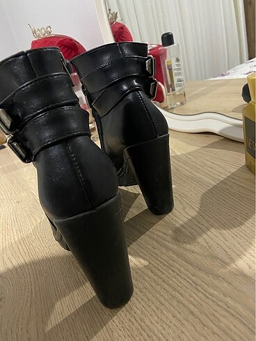 Diğer Topuklu bot