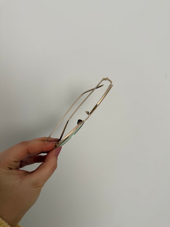 Şeffaf Pembe Kadın Güneş Gözlüğü - Görsel 4