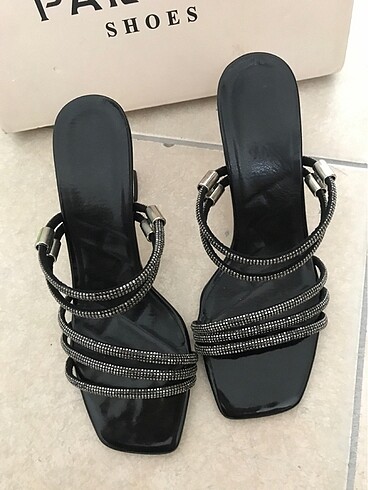 Pantofi terlik