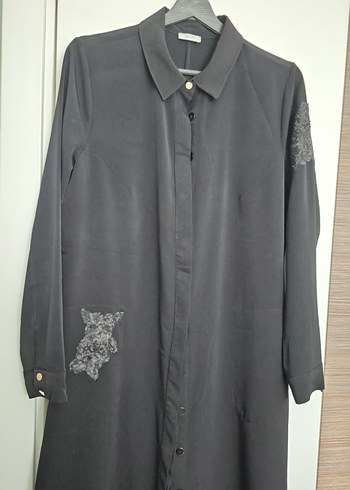 Siyah Nakışlı Uzun Kadın Kaban - Görsel 2