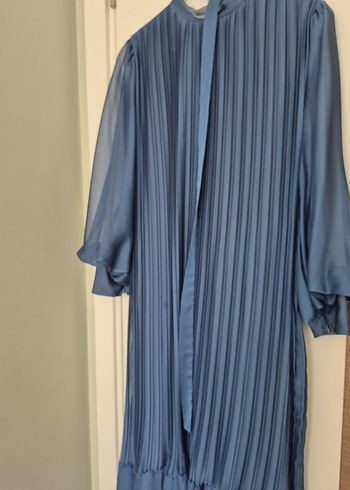 Mavi Uzun Pilili Kadın Elbise - Görsel 2