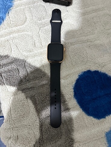 Apple saat