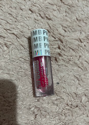 Revolution Revolution renk degistiren gloss