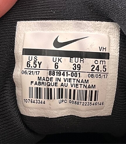 39 Beden siyah Renk Nike team hustle ayakkabı