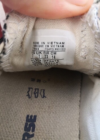 23 Beden siyah Renk Convers yarım