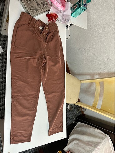 Kumaş pantolon beli büzgülü