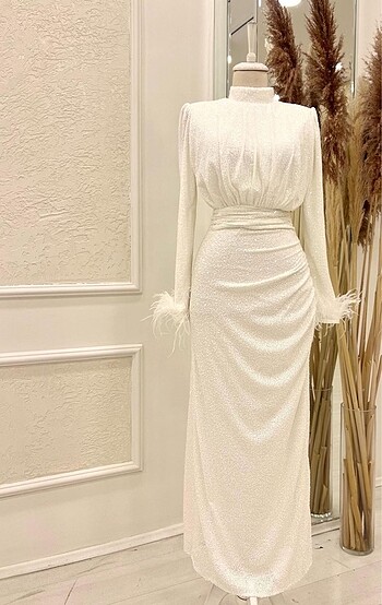 Nişan-nikah elbisesi