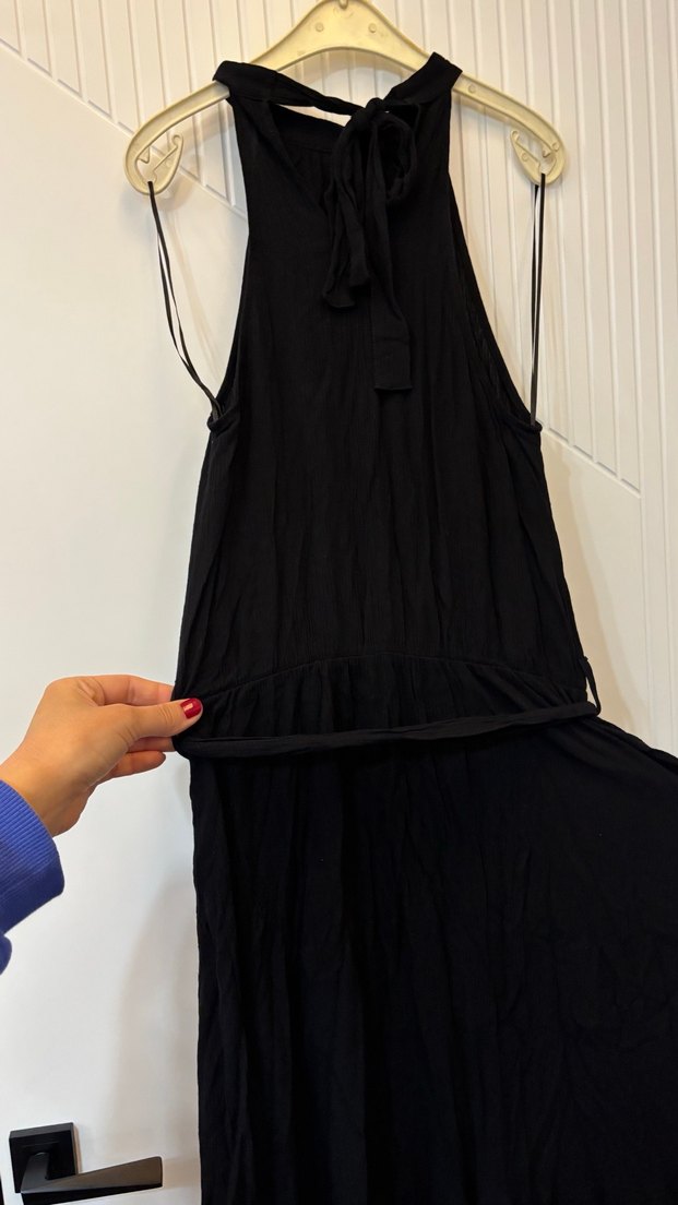 Siyah Uzun Keten Drapeli Halter Yaka Elbise - Görsel 3