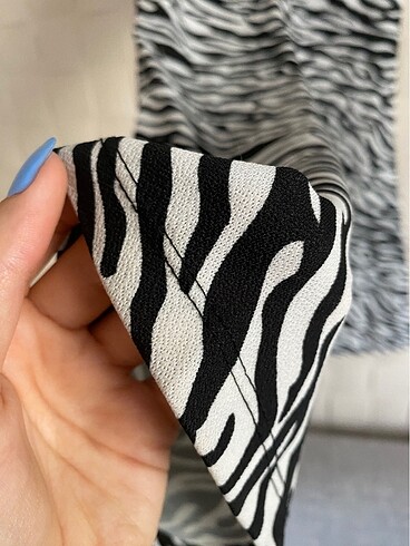 s Beden Zebra desenli pantolon