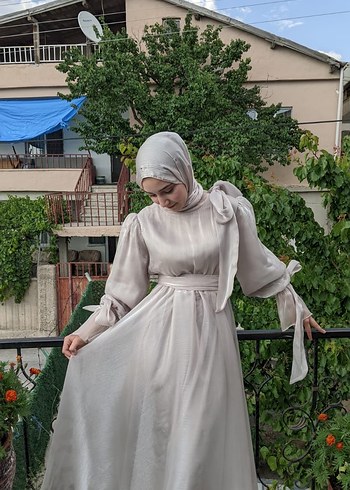 Uzun Kollu Yüksek Yakalı krem Abiye Elbise - Görsel 6