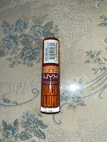 NYX Nyx duck plump 09 strike rose dolgunlaştırıcı gloss