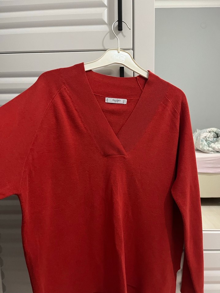 Kırmızı V Yaka Pamuklu Kadın Kazak - Görsel 3