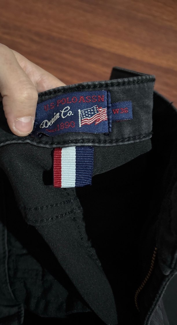 Düğmeli Siyah Nakışlı Kadın Kot Pantolon - Görsel 2