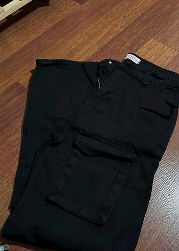 Siyah Bel Detaylı Rahat Kesim Streetwear Jean - Görsel 2