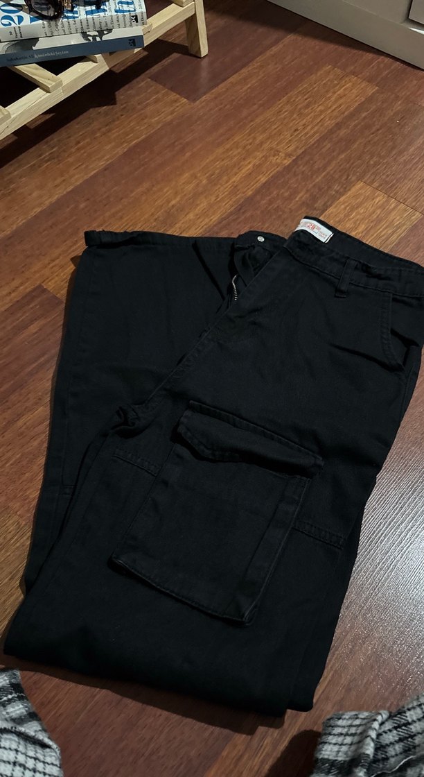 Siyah Bel Detaylı Rahat Kesim Streetwear Jean - Görsel 2