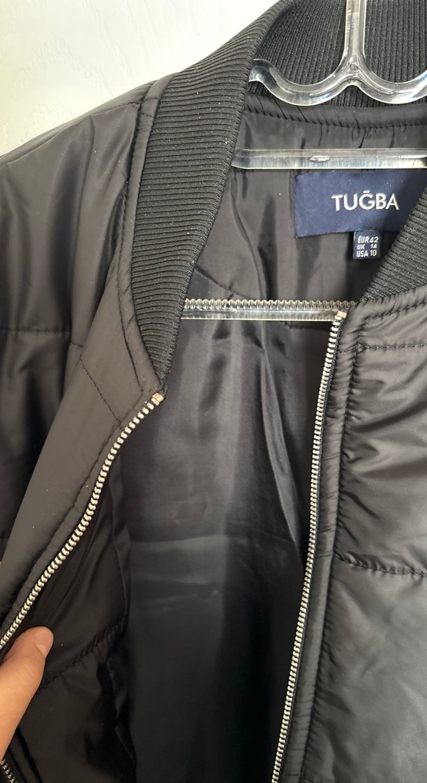 Kadın Siyah Uzun Fermuarlı Kışlık Mont - Görsel 4