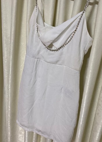 Beyaz Zincir Detaylı Kadın mini elbise - Görsel 4