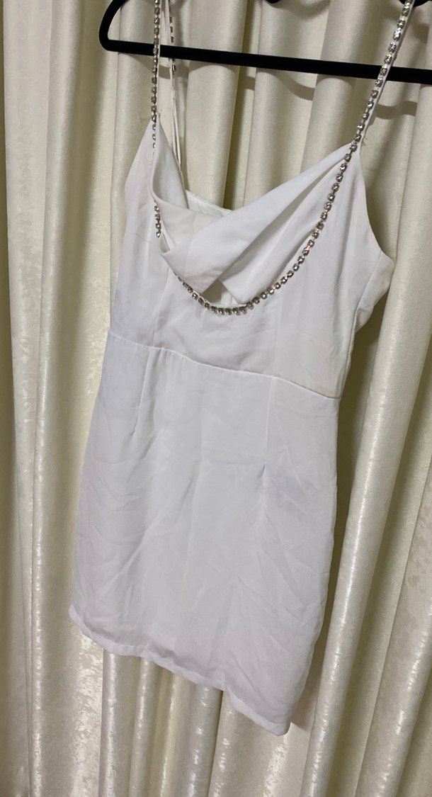 Beyaz Zincir Detaylı Kadın mini elbise - Görsel 4