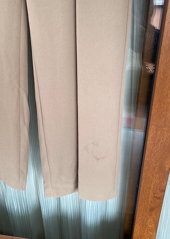 Bej Regular Fit Piliseli Kumaş Pantolon - Görsel 3