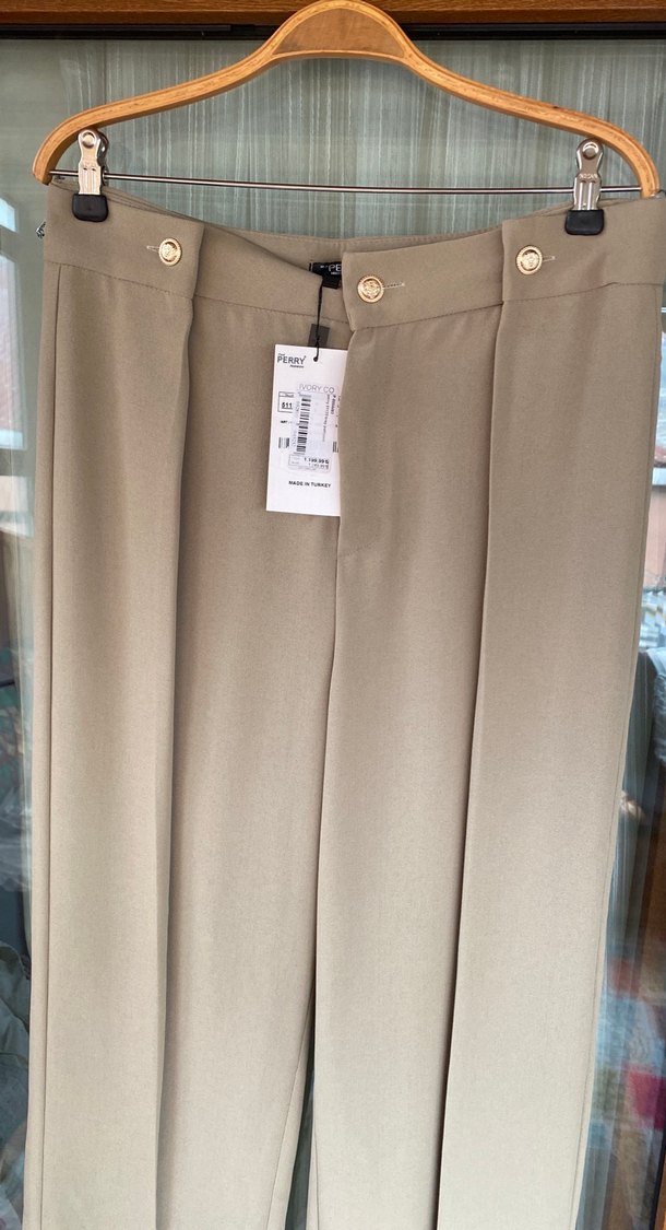 Bej Regular Fit Piliseli Kumaş Pantolon - Görsel 2