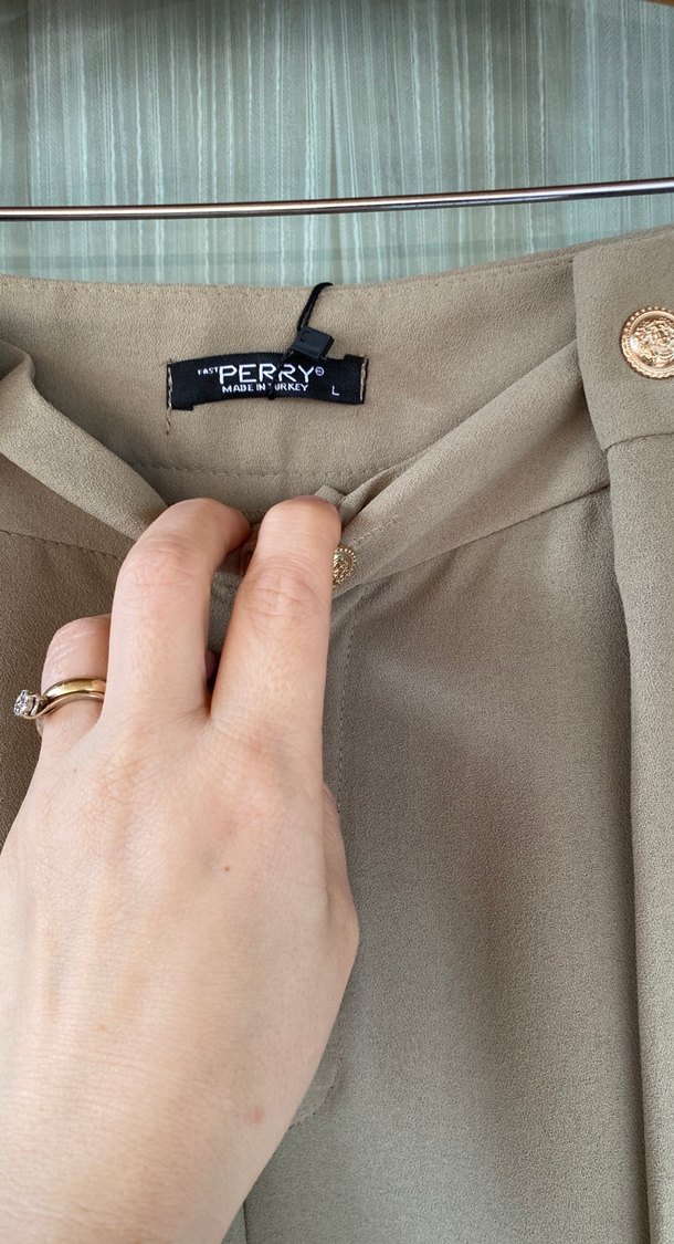 Bej Kadın Pilili Kumaş Pantolon - Görsel 3